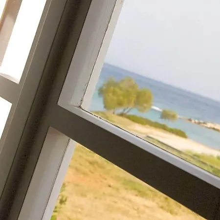 فندق Arokaria Seaside