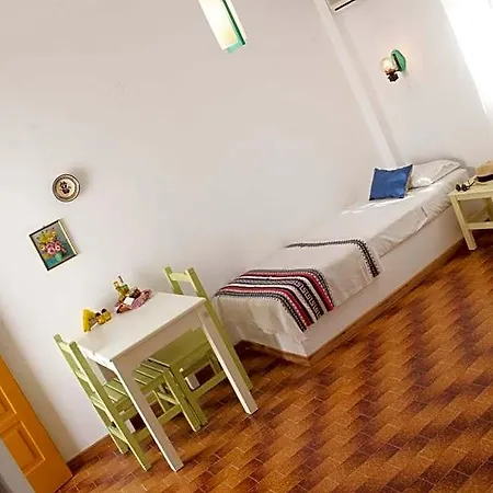 Arokaria Seaside 2* أمبيلاس