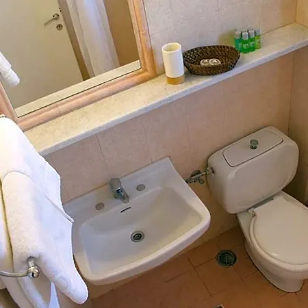 Arokaria Seaside 2* أمبيلاس