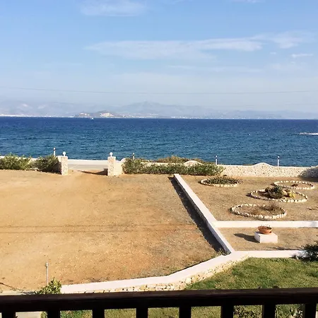 Arokaria Seaside מלון