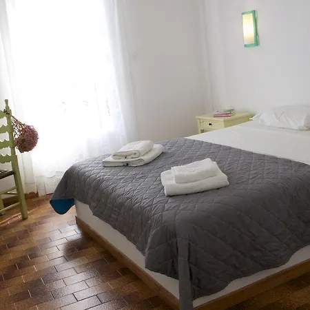 Arokaria Seaside Szálloda Ambelász